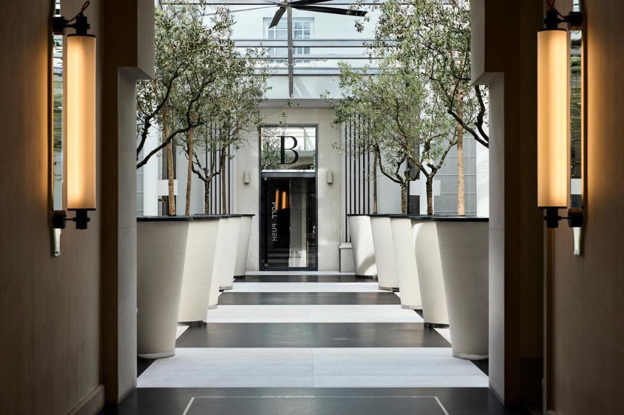 H15 Boutique Hotel, Warsaw, A Member Of Design Hotels Bagian luar foto Entrance to the hotel