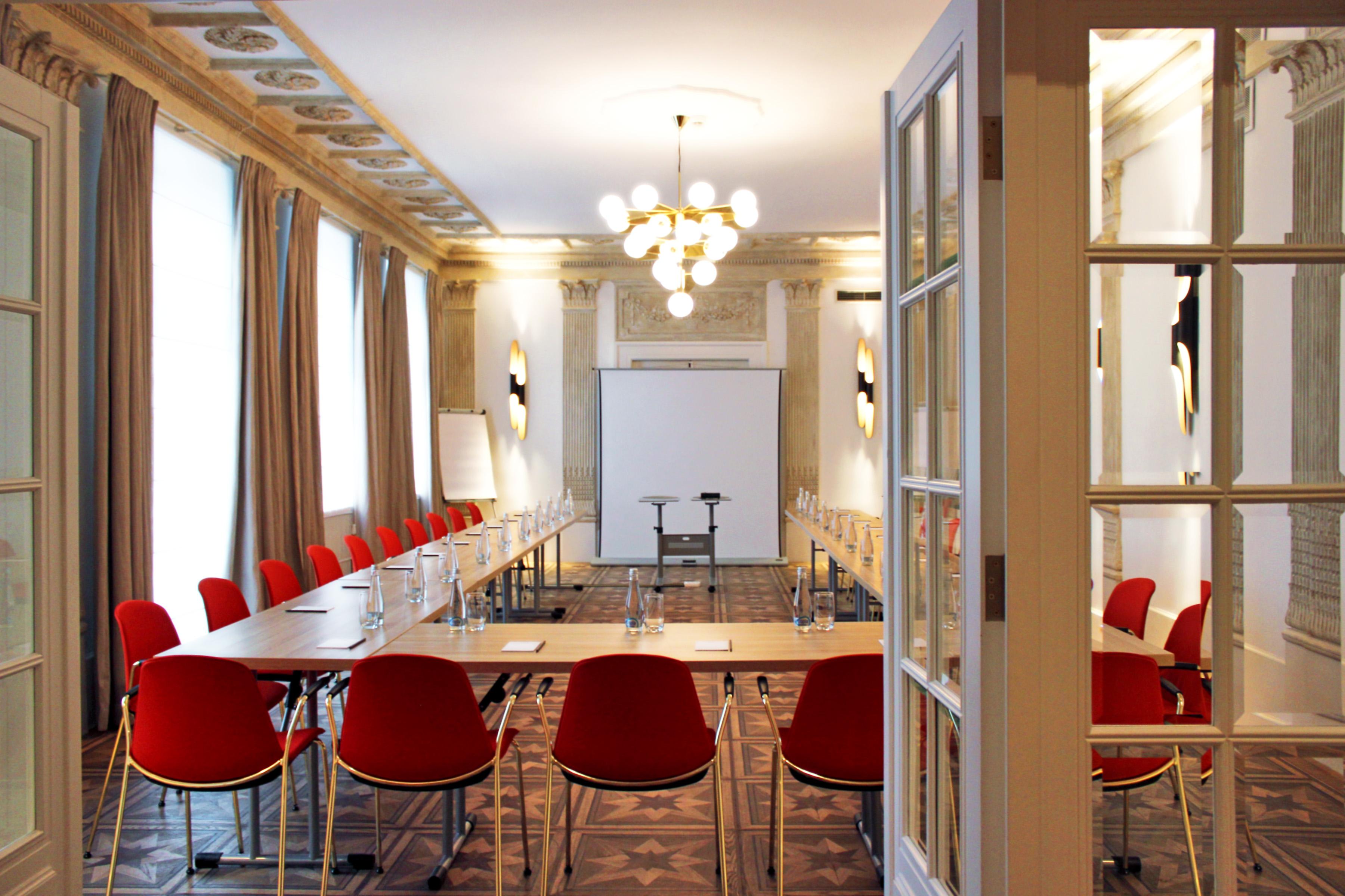 H15 Boutique Hotel, Warsaw, A Member Of Design Hotels Bagian luar foto The conference room