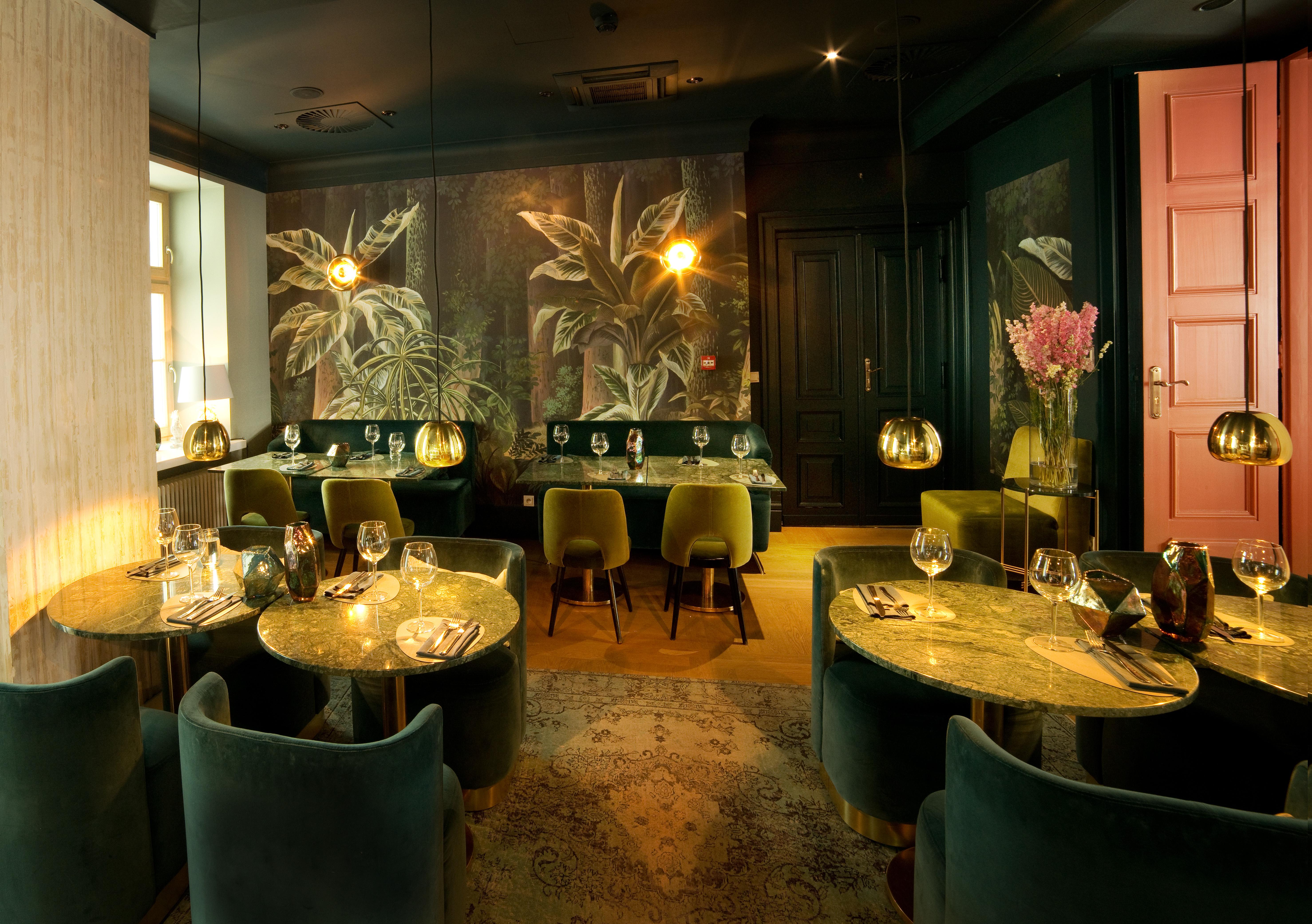H15 Boutique Hotel, Warsaw, A Member Of Design Hotels Bagian luar foto Interior of the restaurant