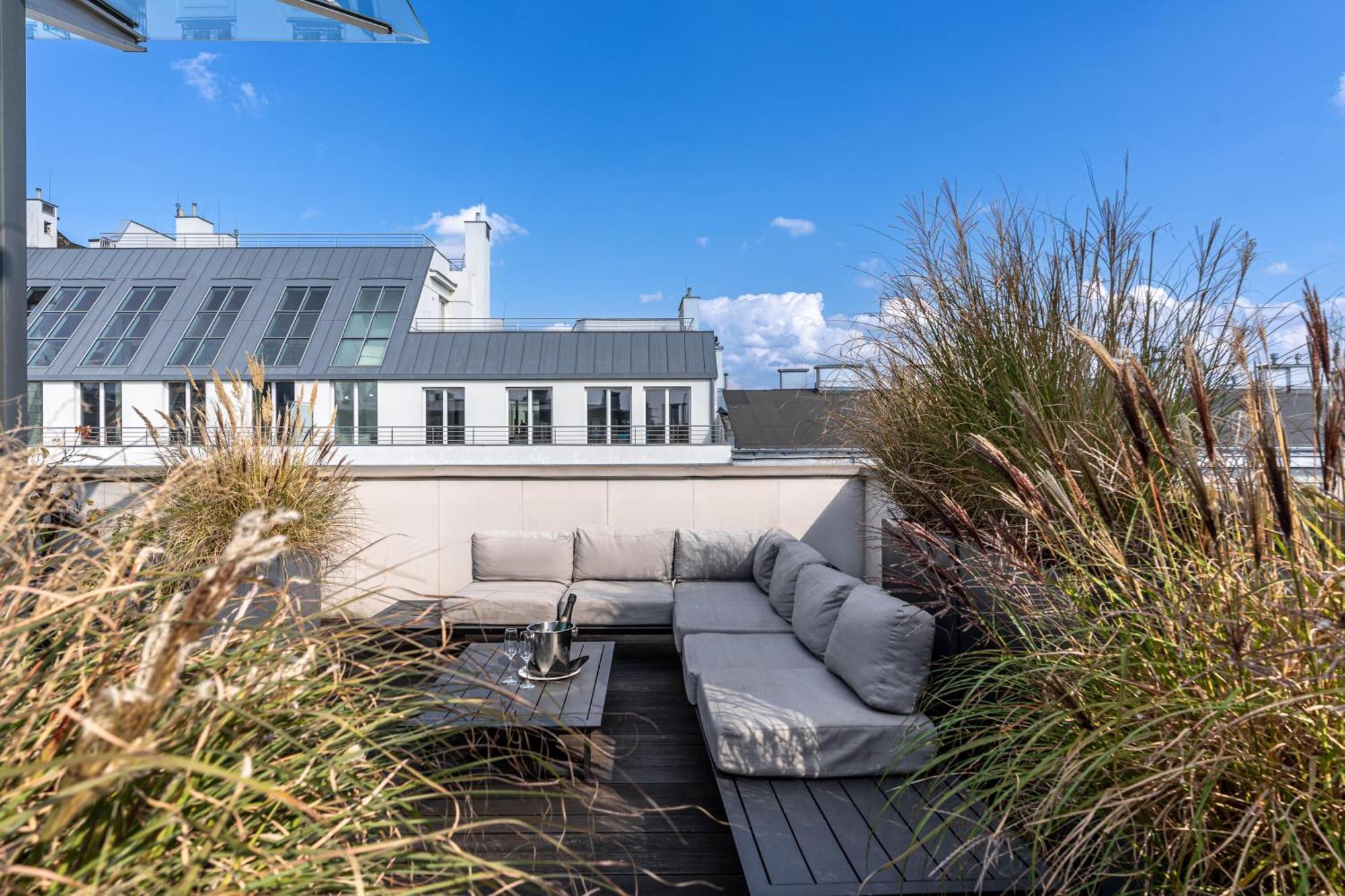 H15 Boutique Hotel, Warsaw, A Member Of Design Hotels Bagian luar foto Rooftop terrace