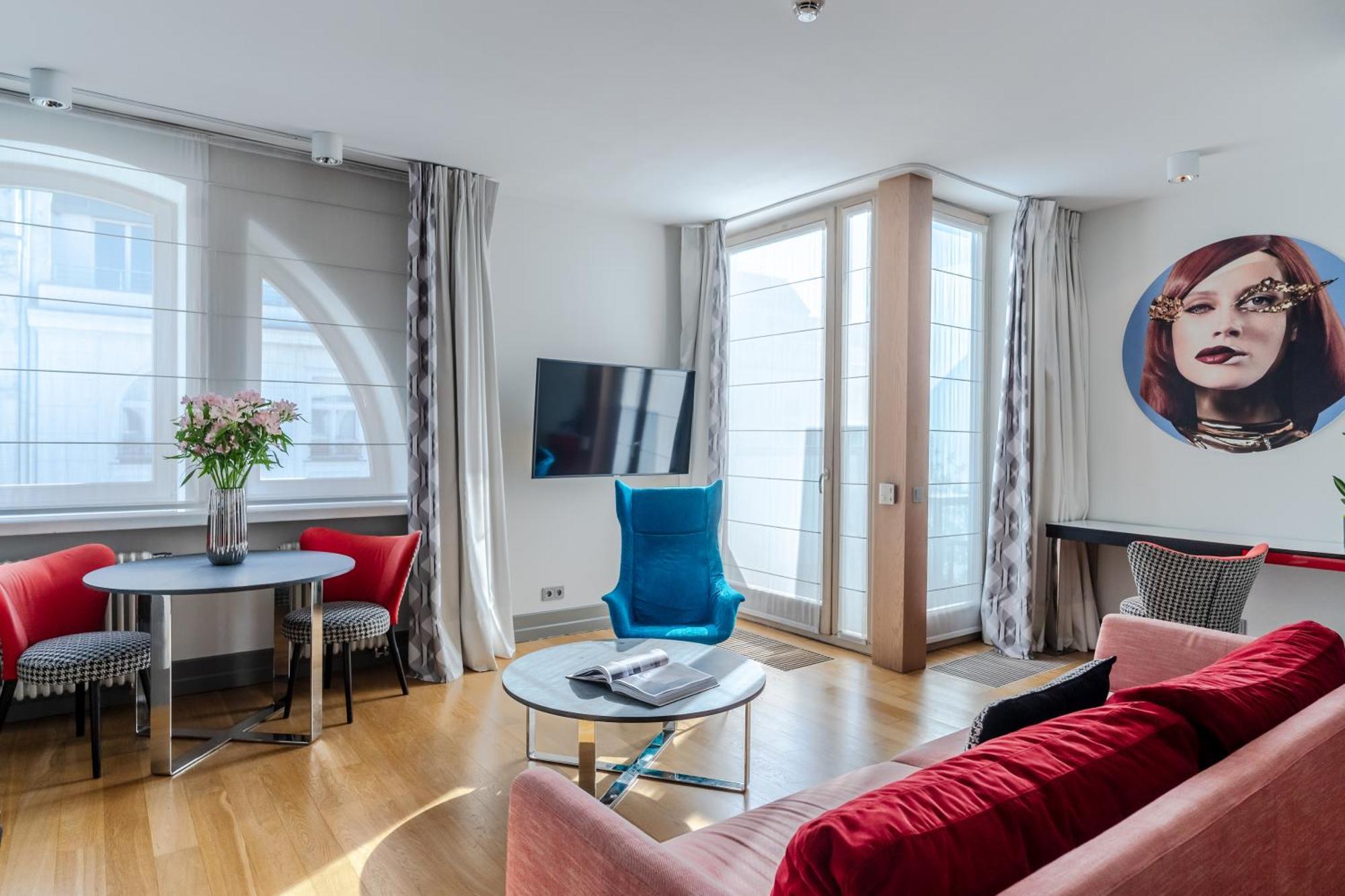 H15 Boutique Hotel, Warsaw, A Member Of Design Hotels Bagian luar foto A typical apartment