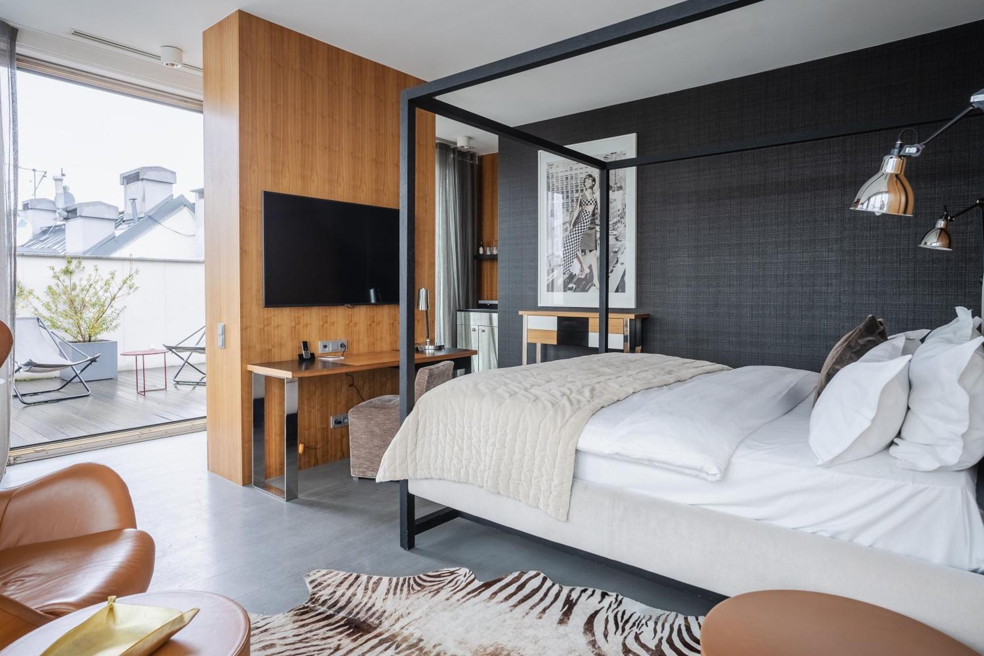 H15 Boutique Hotel, Warsaw, A Member Of Design Hotels Ruang foto A bedroom at the hotel